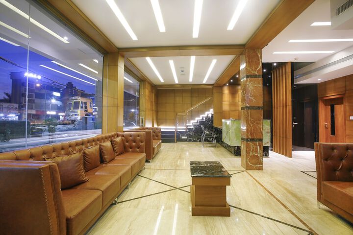 HOTEL NAVARATHNA