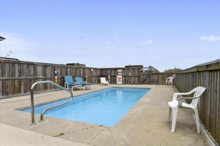 Seaside Hideaway in Kitty Hawk Beach, NC
