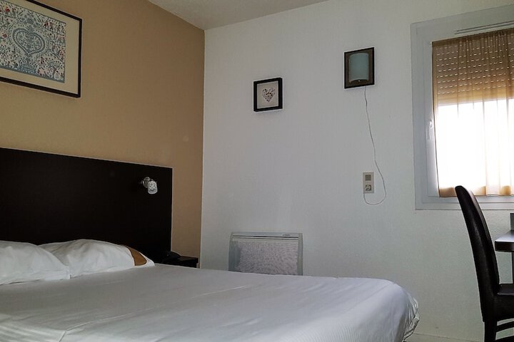 Room 17 of 29