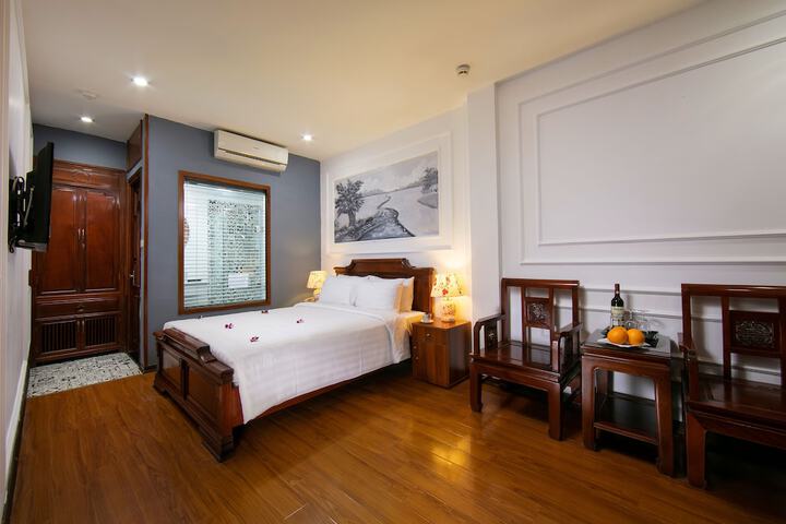 Room 5 of 31
