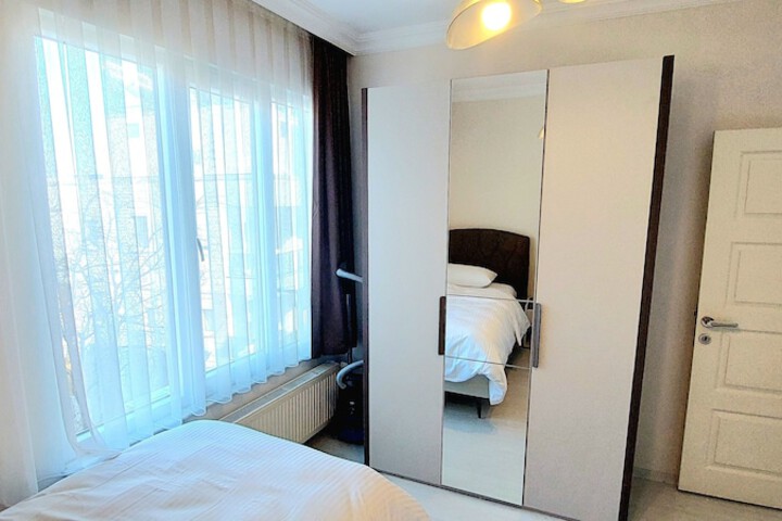 Room 49 of 271