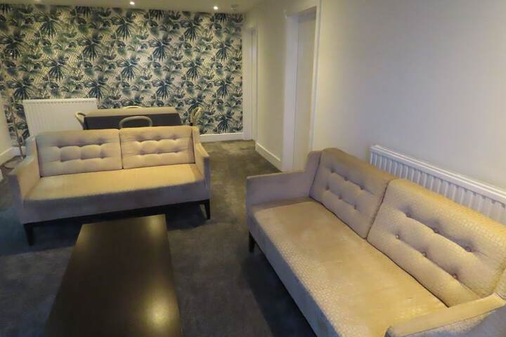 Room 56 of 100
