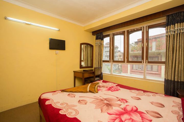 Room 12 of 17