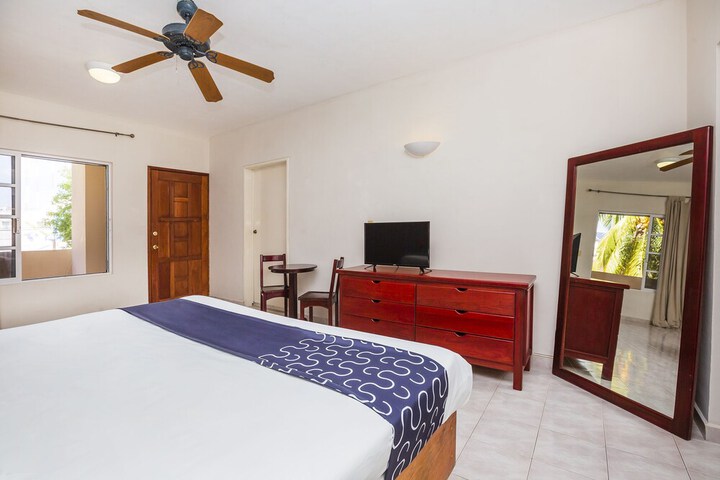 Room 10 of 37