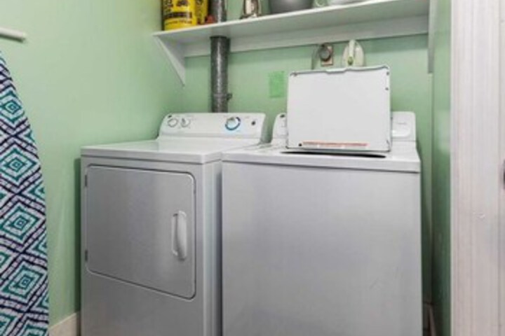 Laundry 147 of 360