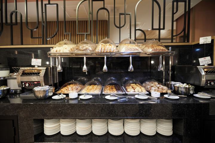 Breakfast buffet
