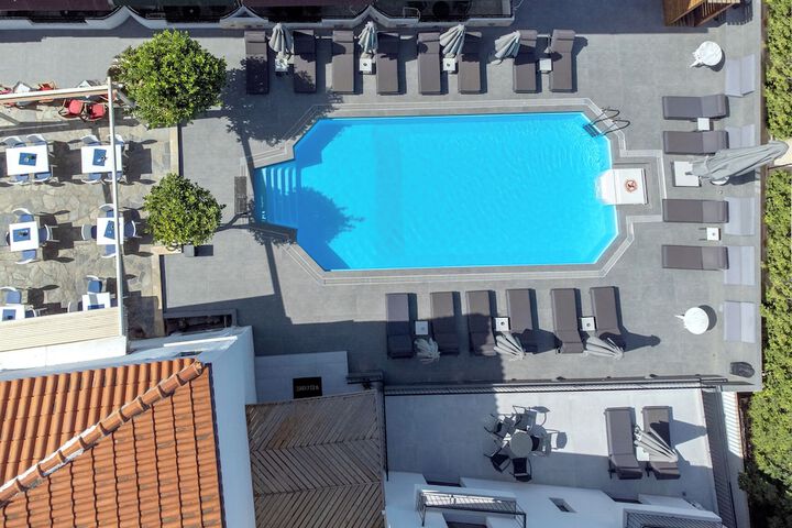 Hotel 90 of 102