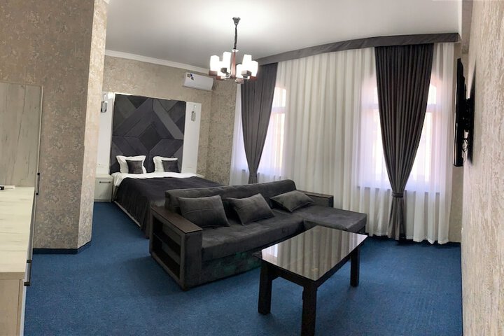 Room 12 of 15