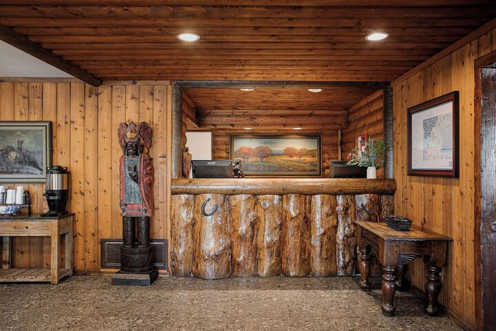 Concierge desk