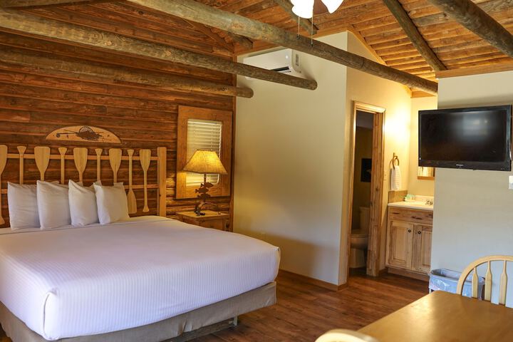 Room 9 of 35