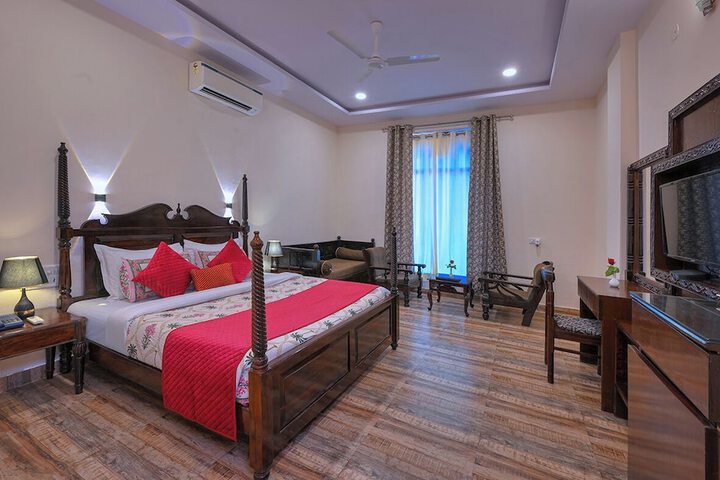 Room 30 of 92