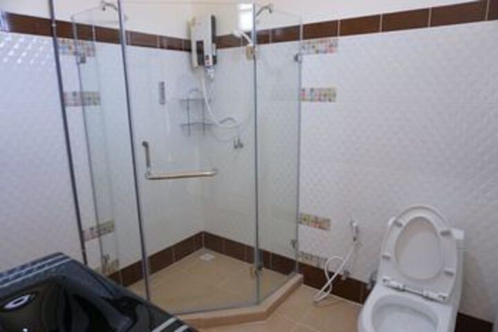 Room 4 of 39
