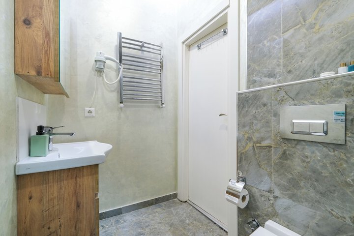 Room 57 of 89