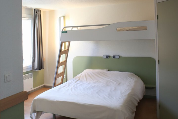 Room 11 of 59