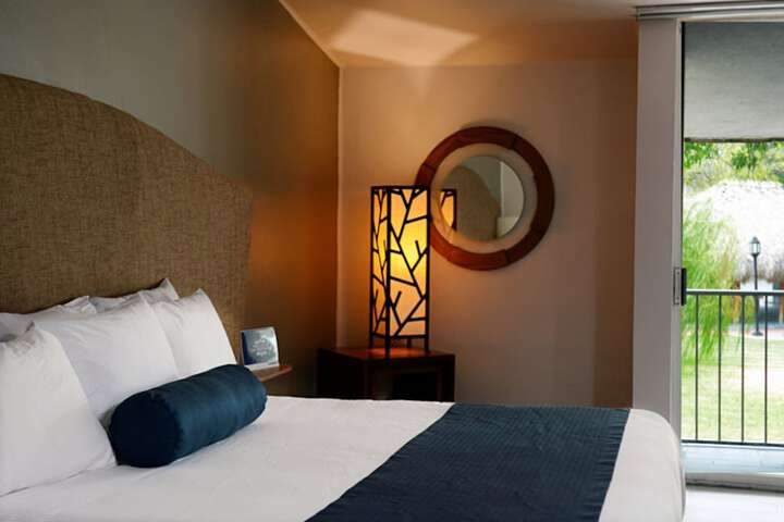 Room 8 of 35