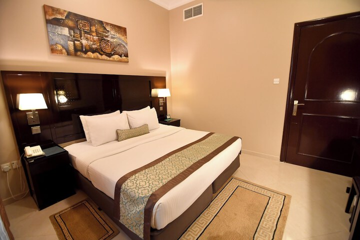 Room 22 of 65