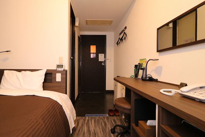 Room 37 of 112