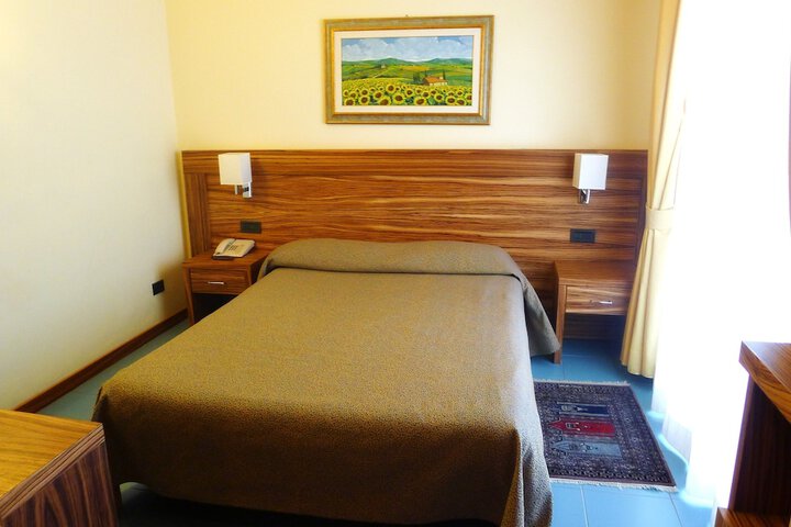 Room 5 of 45