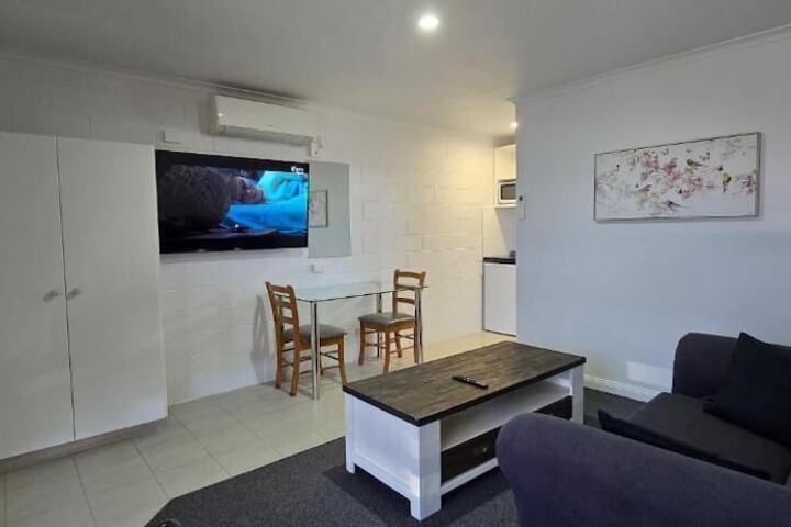Room 10 of 19