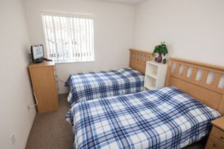 Room 6 of 14