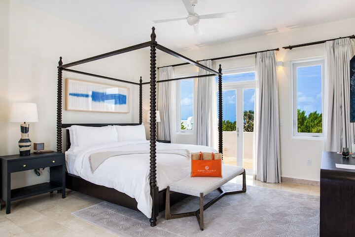 Room 42 of 154