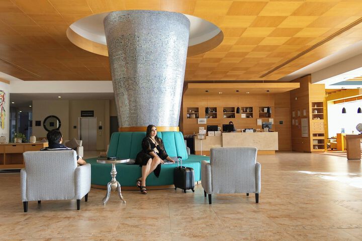 Guest Lobby