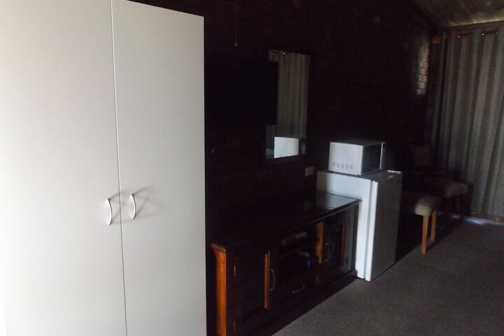 Room 10 of 50
