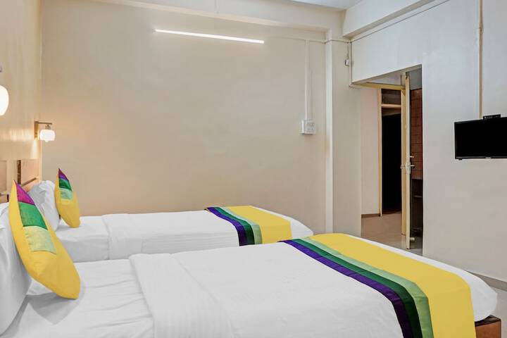 Room 14 of 30