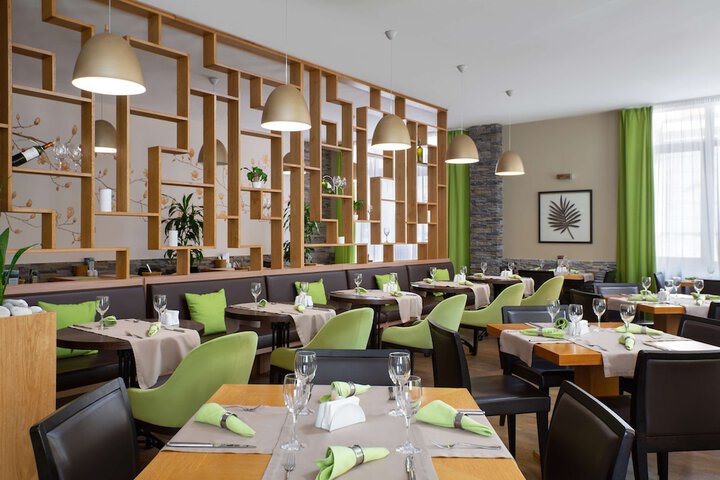 Dining 57 of 91
