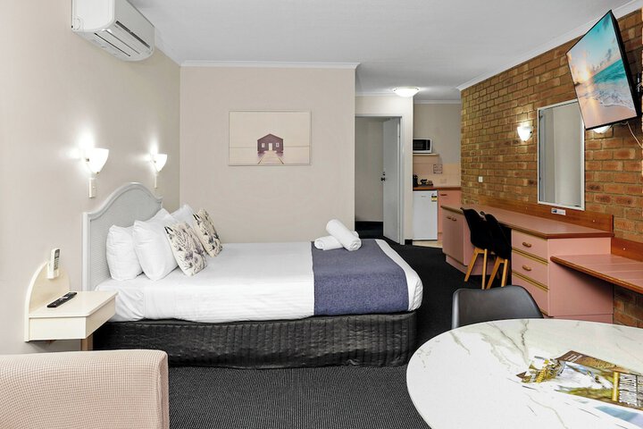 Room 12 of 70