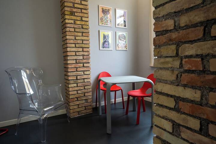 Room 15 of 29