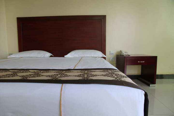 Room 21 of 50