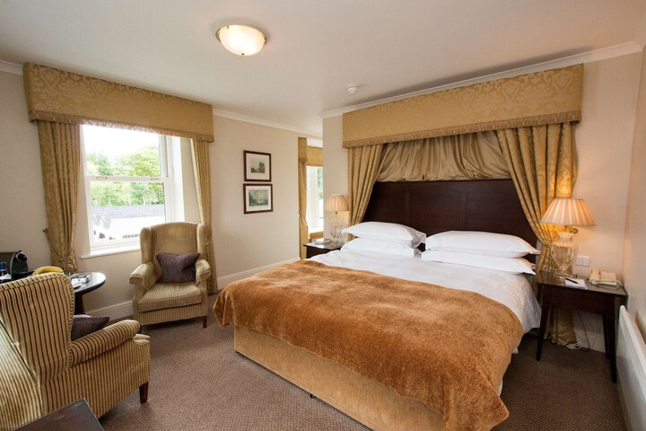 Room 26 of 120