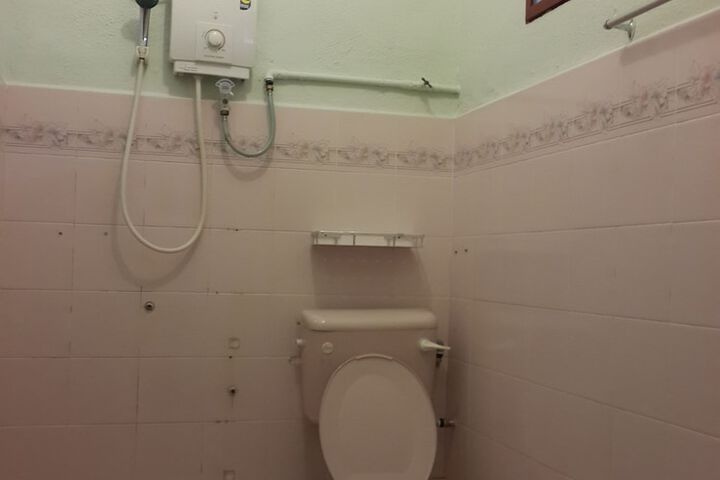 Room 15 of 21