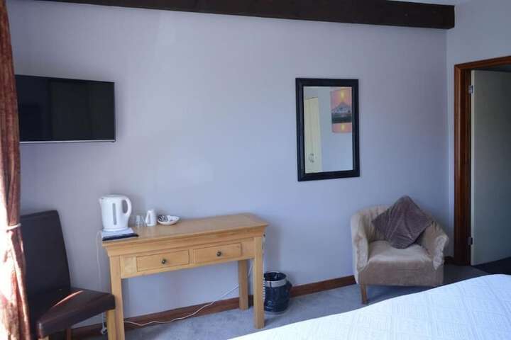 Room 13 of 74