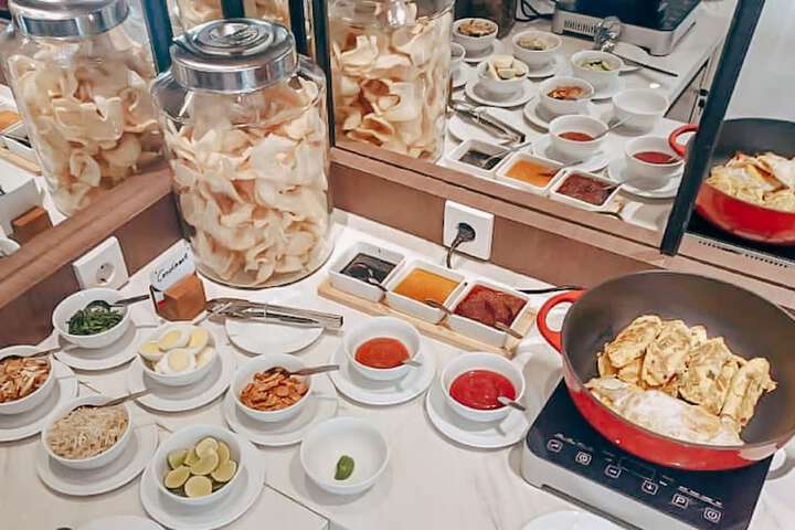 Breakfast/Coffee Service 19 of 20
