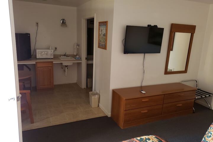 Room 12 of 28