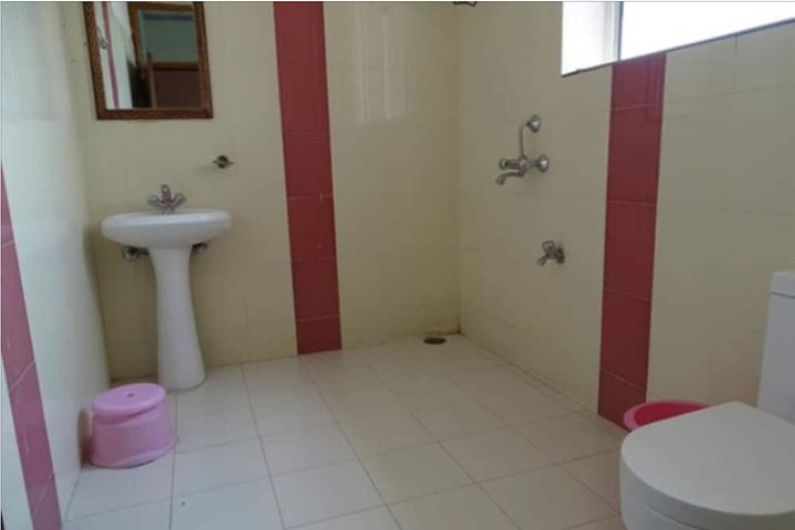 Room 8 of 11