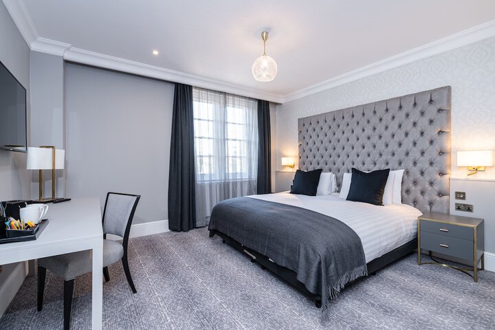 Room 13 of 51