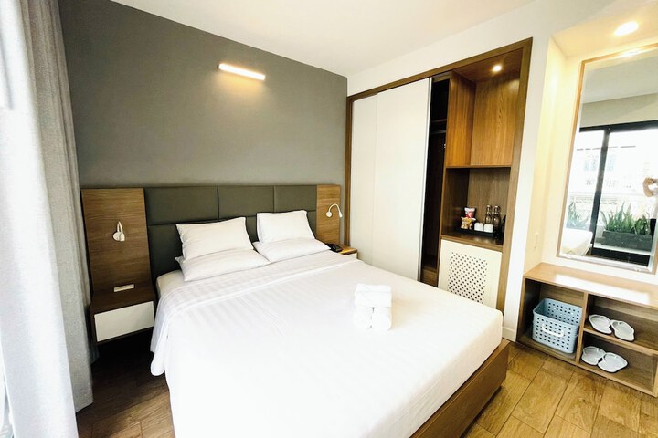 Room 16 of 45