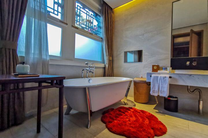 Bath Photo