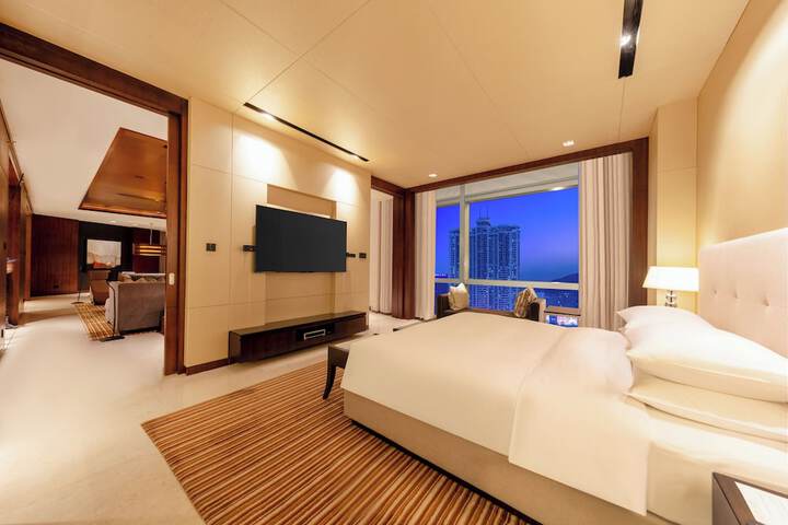 Room 21 of 105