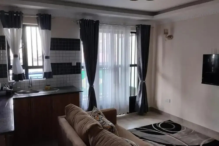 Room 3 of 9