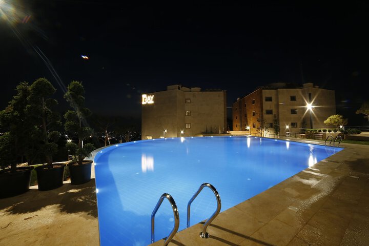 Pool 47 of 101