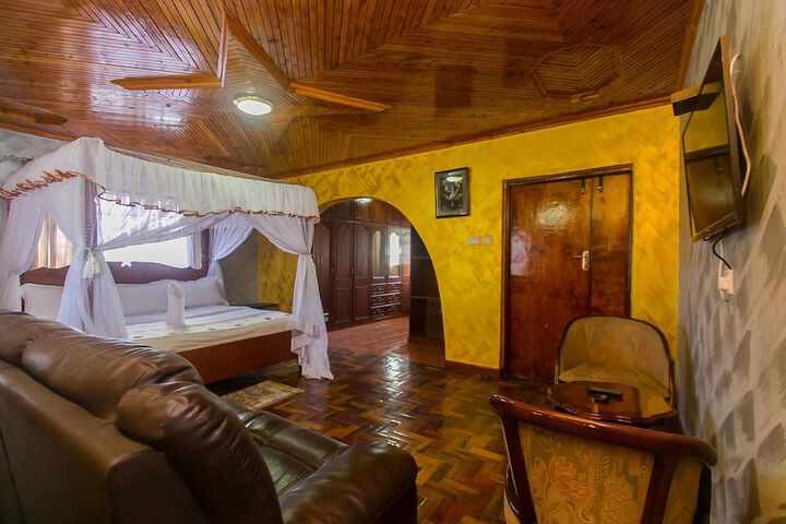 Room 45 of 163