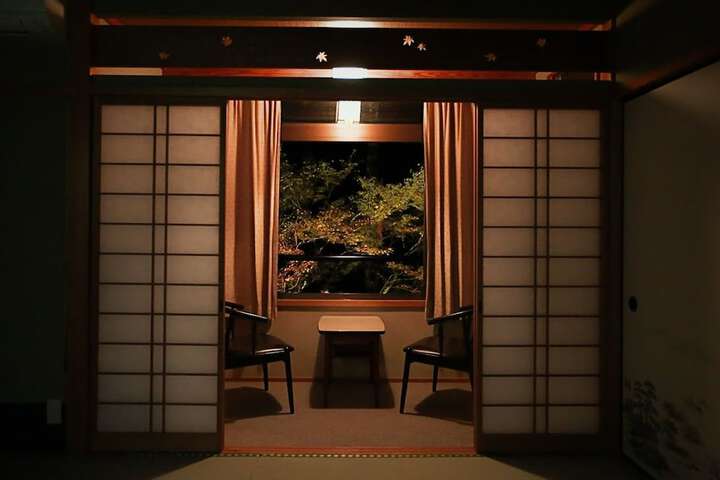 Room 16 of 70