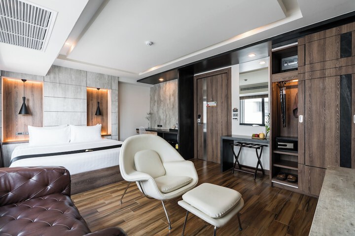 Room 52 of 116