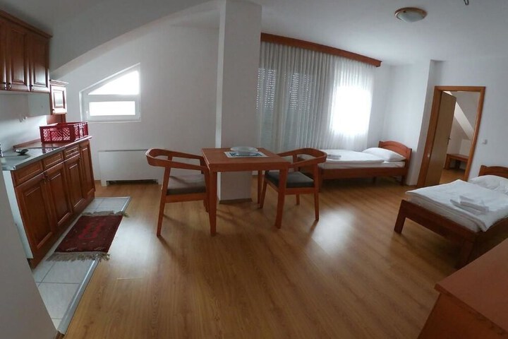 Room 38 of 60