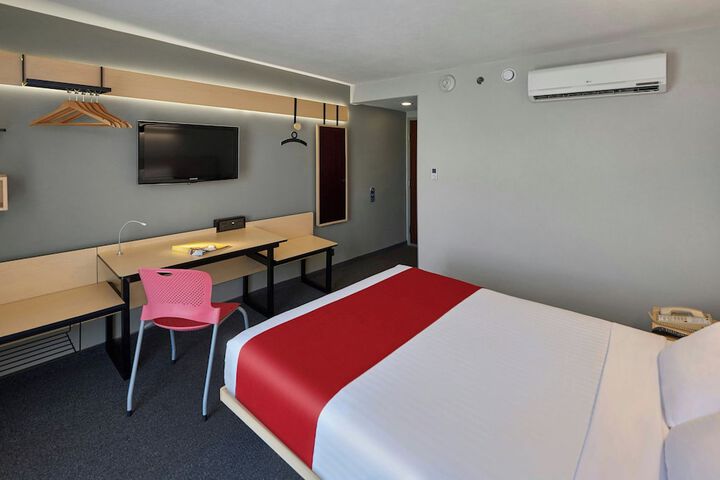 Room 18 of 47
