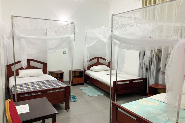 Room 126 of 226